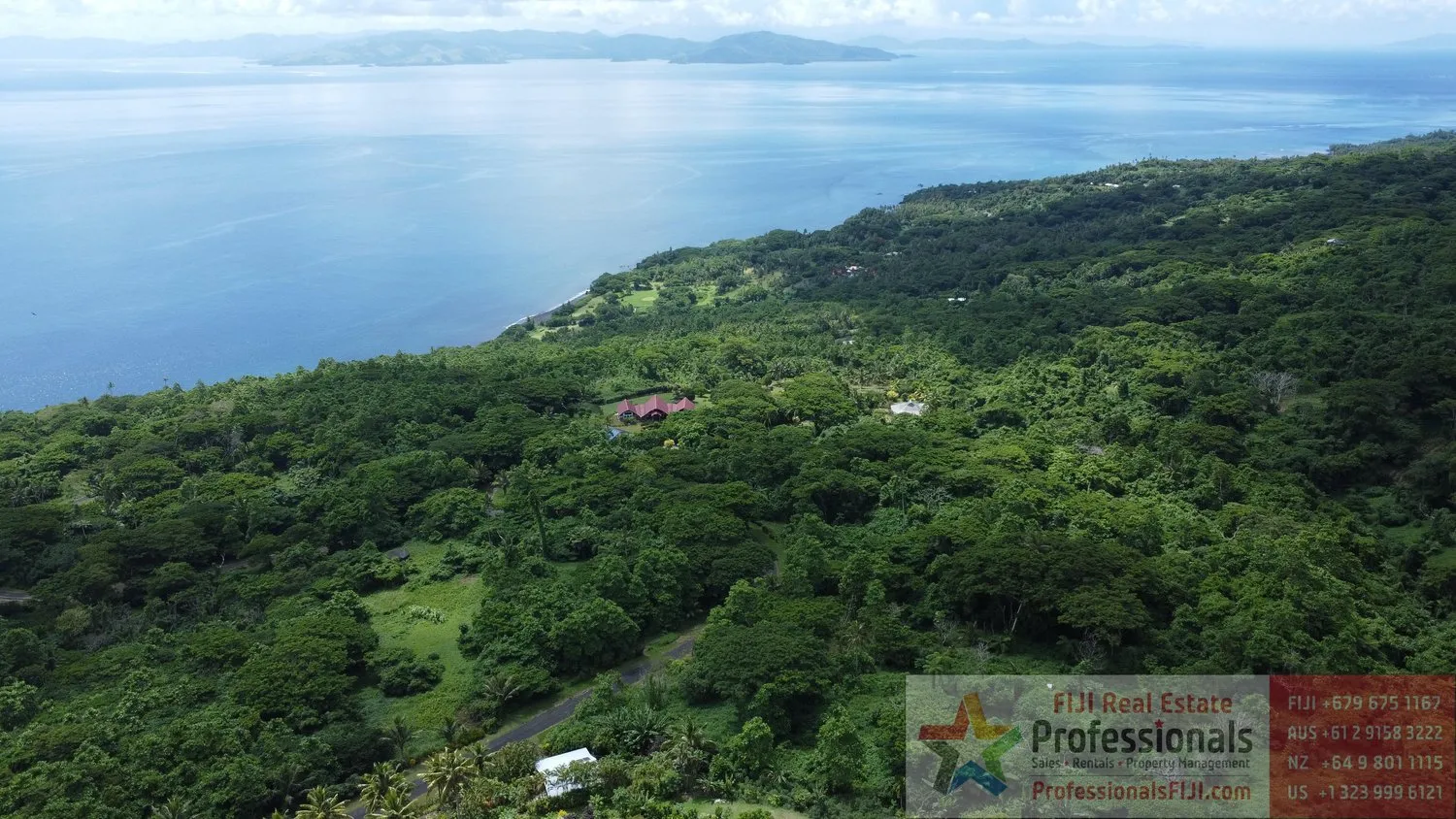 Terreno franco con vista sull'oceano sull'Isola Giardino di Fiji, confinante con la Riserva Forestale