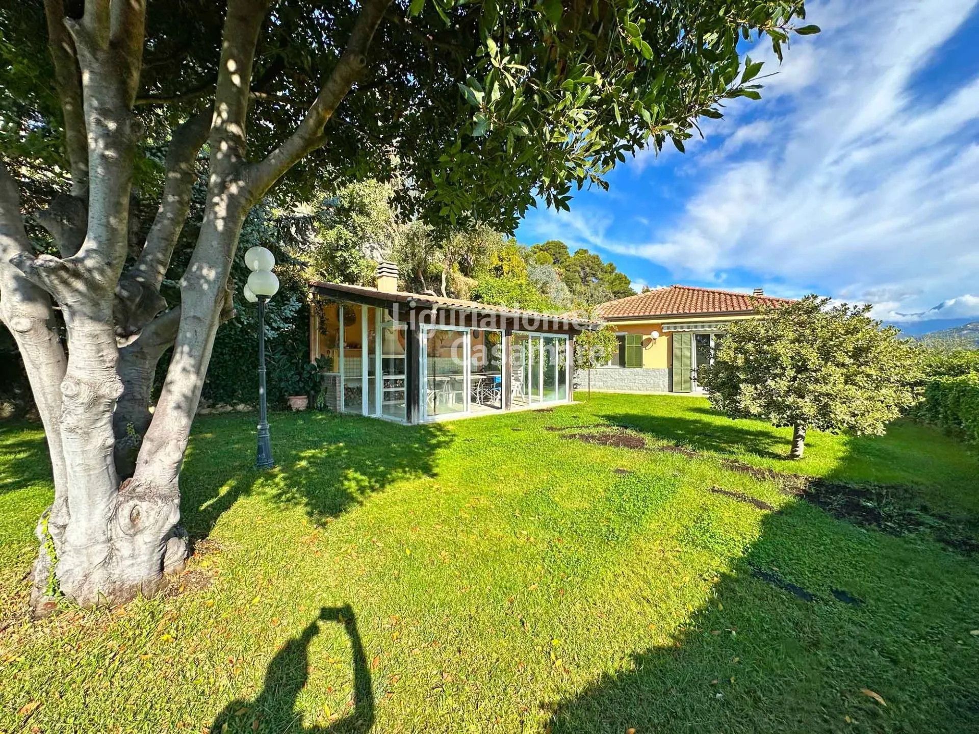 Attraente villa in vendita a Camporosso, Liguria Occidentale, Italia.