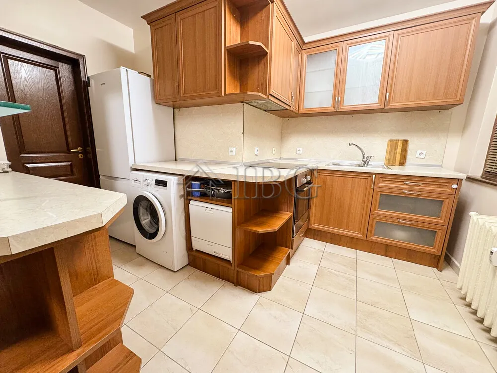 Spacious 2-Bedroom Apartment for Rent only a minute from Svoboda square, Ruse city