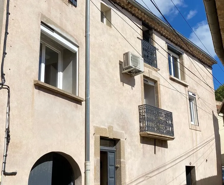 Casa de 4 Quartos em Faugeres