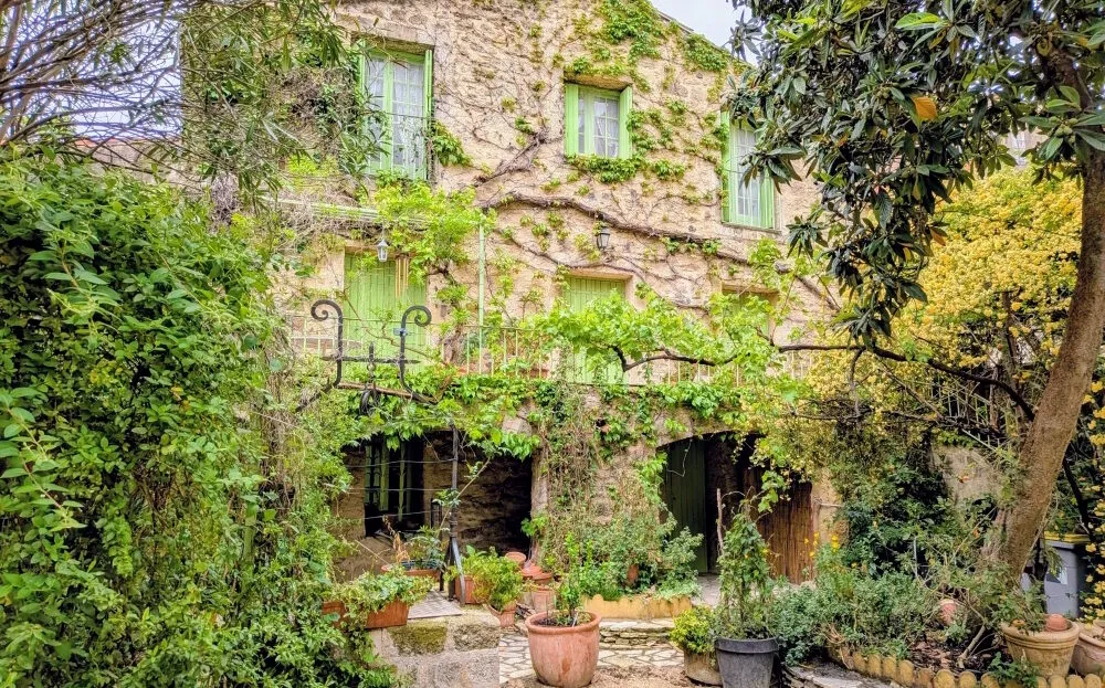 Pezenas'ta 3 Yatak Odalı Ev
