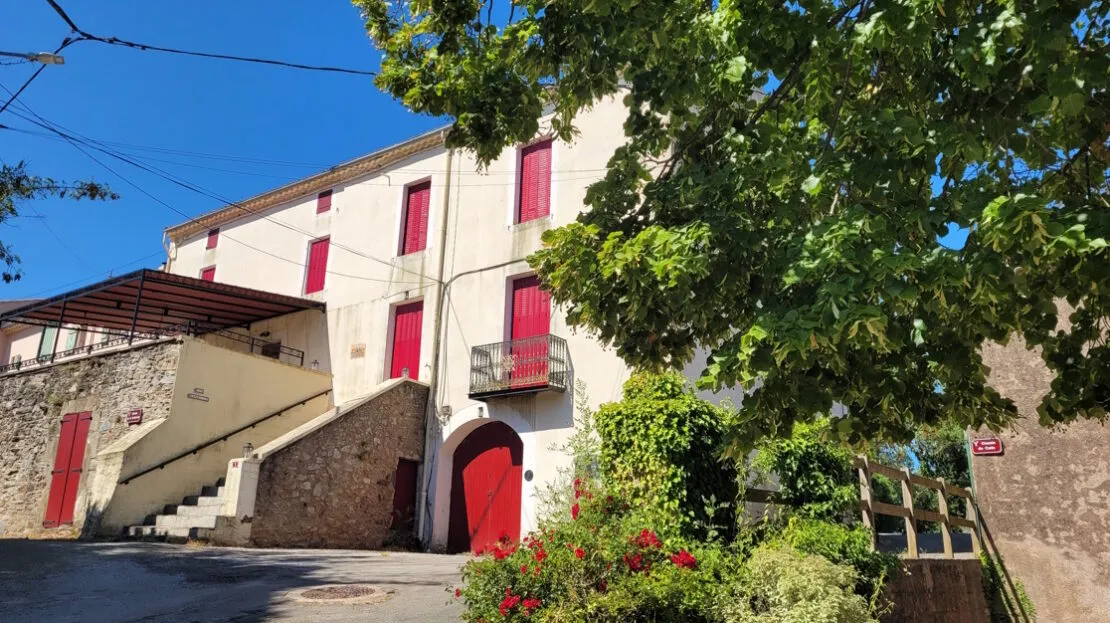 Casa de 7 Quartos em Faugeres