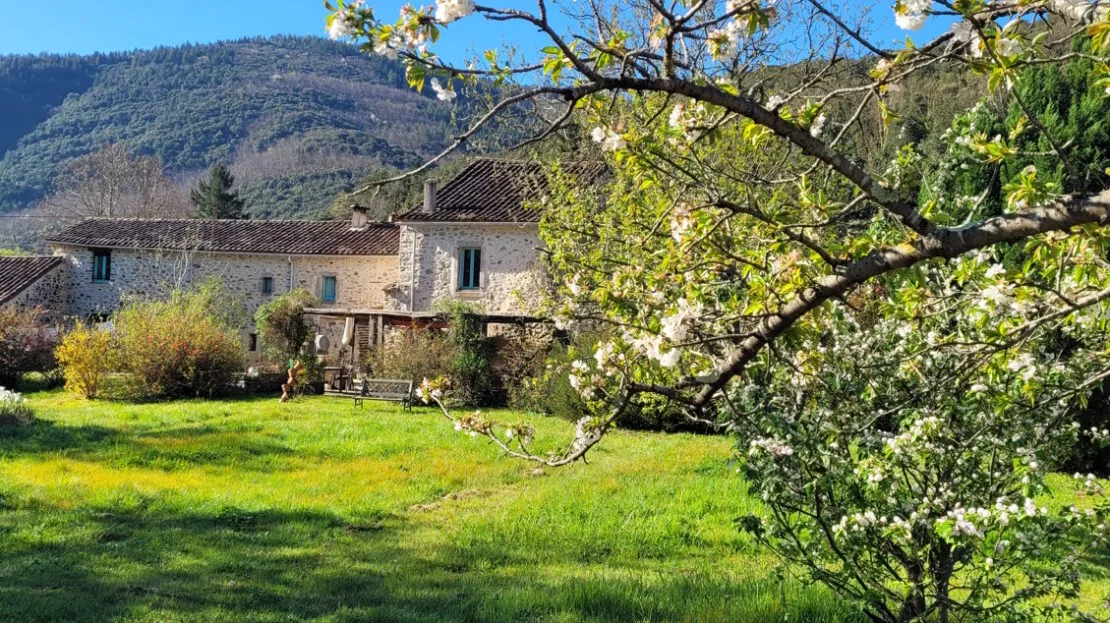 Casa de 8 Quartos em Olargues