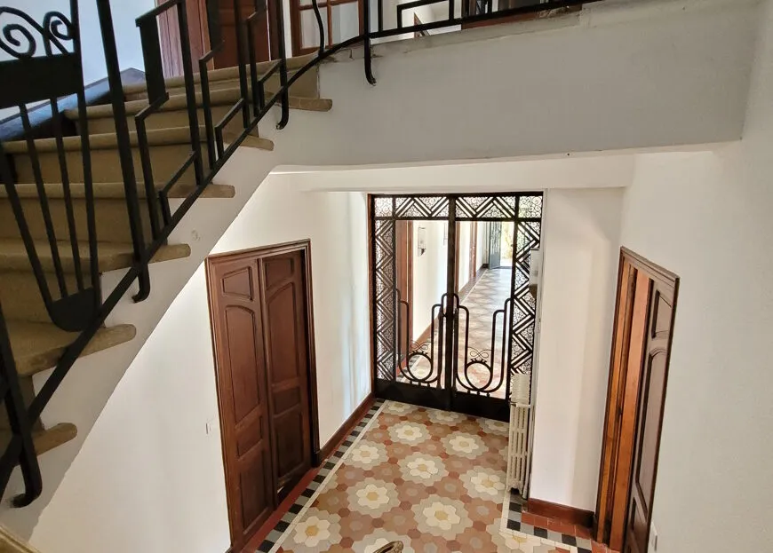 Casa de 6 Quartos em Roujan