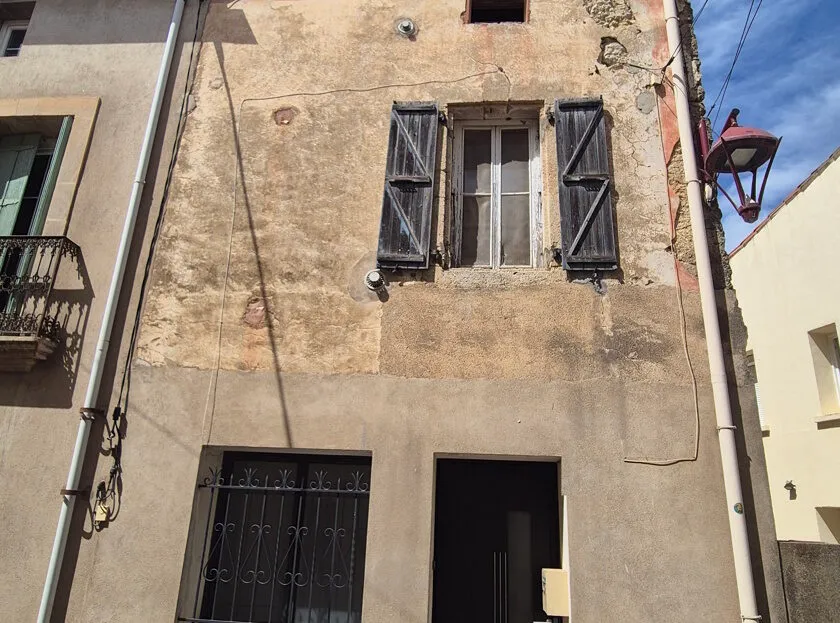 Maison 3 Chambres à Saint Genies De Fontedit