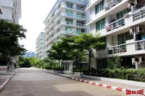 The Waterford - Trois chambres avec beaucoup de fenêtres ensoleillées à louer sur Sukhumvit 50