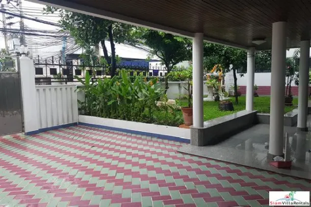 Casa Familiar de Quatro Quartos com Jardim Privado em Nana BTS