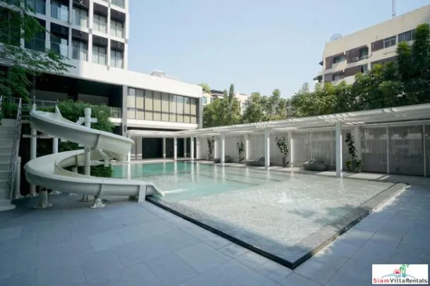 Noble Ploenchit - Yüksek Katta Üç Yatak Odalı Dubleks Phloen Chit'te