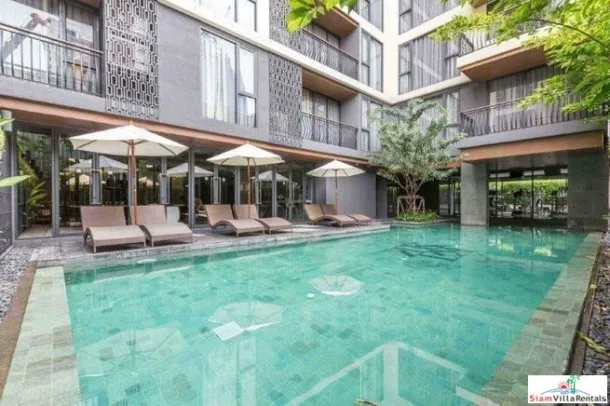 Klass Lansuan - Cómodo Condominio Nuevo de Un Dormitorio en Alquiler en Chit Lom