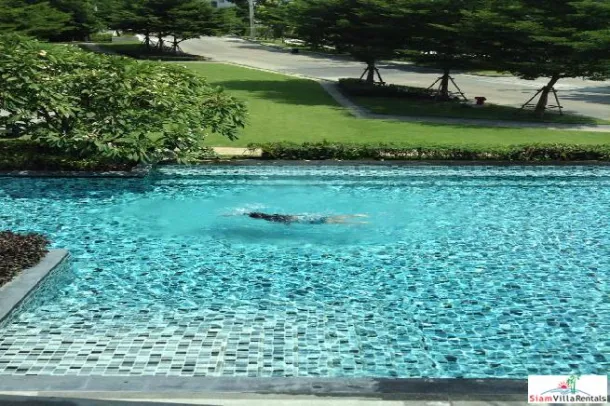 Town Avenue Srinakarin l Kiralık 3 yatak odalı Onnut Bangkok.