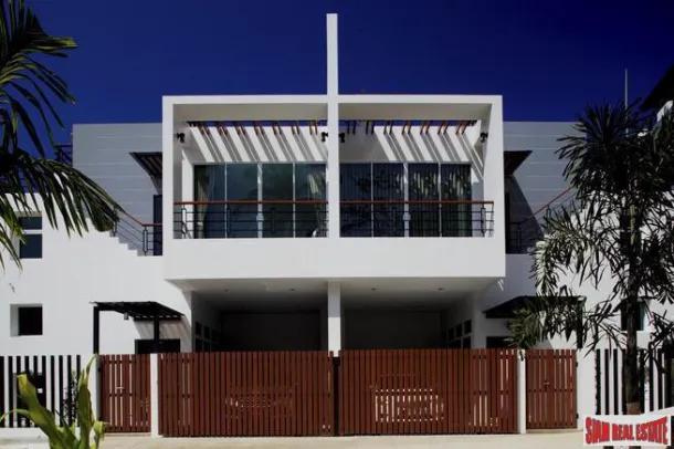 Moderne Vier-Schlafzimmer-Poolvilla mit Meerblick zur Miete in Kata
