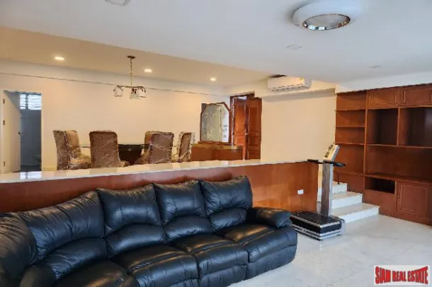 Siam Penthouse 2 - 3 Chambres et 2 Salles de Bain à Louer dans le Quartier de Sathon à Bangkok