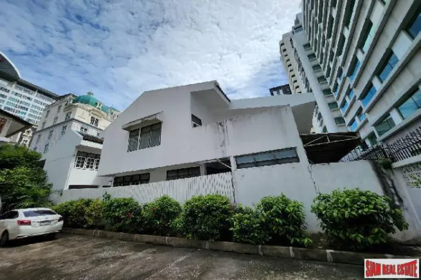Maison de ville à Asoke - Une opportunité de vie de premier plan de 320 m² avec 3 chambres et 4 salles de bain à louer à Bangkok