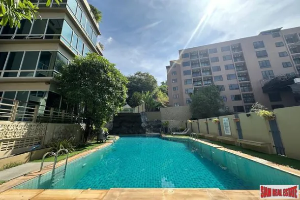 Karon View - Affitto Condominio Angolare Spazioso con Due Camere da Letto e Balconi Avvolgenti
