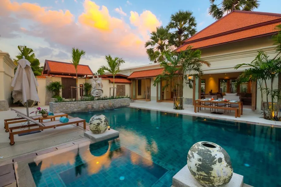 Sai Taan Villas // Uzun süreli kiralamalar için Tamamen Yenilenmiş Lüks 5 yatak odalı 5 banyolu havuzlu villa