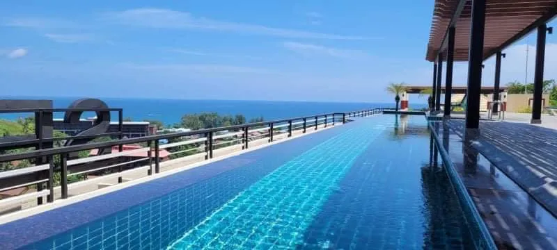 Condominio con 1 camera da letto e vista mare in affitto a Karon