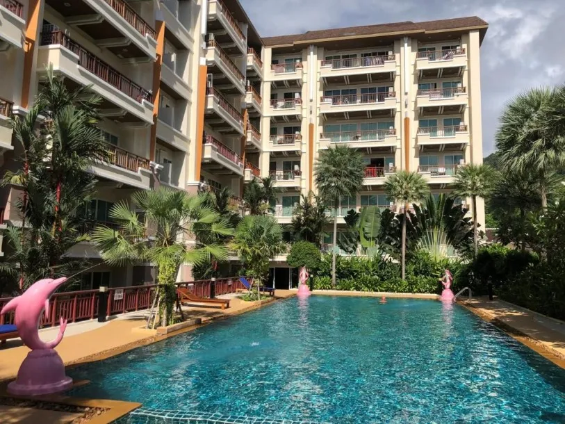 Accogliente e Conveniente Condominio con 1 Camera da Letto, 1 Bagno e vista Piscina a Patong