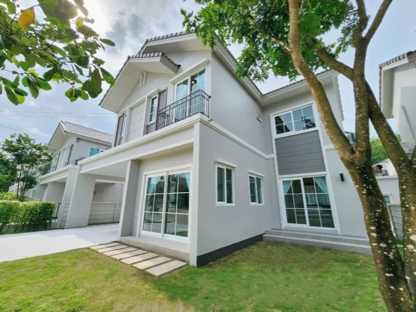 Anarsiri Pa Klok - Nouvelle maison de trois chambres à louer dans un domaine sécurisé