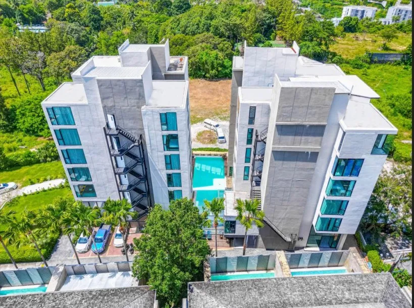 Helles & Stilvolles 2-Schlafzimmer-Apartment in Patong - Bergblick, 10 Gehminuten zum Strand
