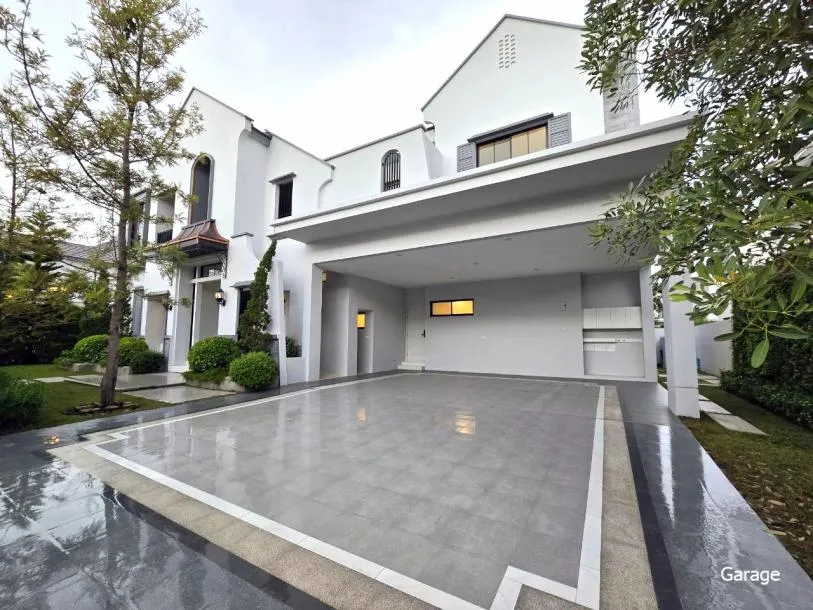 Nantawan Krungthepkreeta - Rama 9 - Luxusvilla mit 4 Schlafzimmern und 5 Bädern im Gebiet Krungthepkreeta von Bangkok