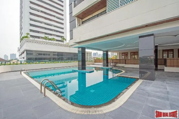 Casa Viva - Frisch renovierte, atemberaubende 2-Schlafzimmer-Wohnung in Ekkamai Soi 12