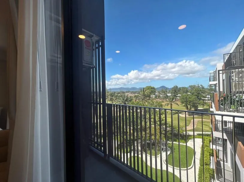 Brandneues Studio mit Blick auf den Golfplatz in Laguna - Skypark