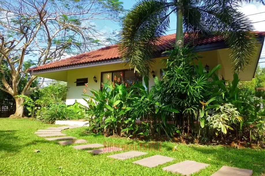 Villa Serena con 4 Camere da Letto e Piscina in Affitto ad Ao Nang, Krabi - A Pochi Minuti dalla Spiaggia!