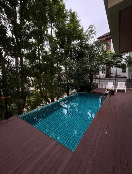 Tropische Oase in Karon - 3-Schlafzimmer-Villa in gesichertem Anwesen