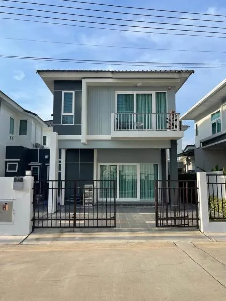 Casa de 2 pisos en alquiler en Supalai Banpon - Excelente ubicación y servicios completos