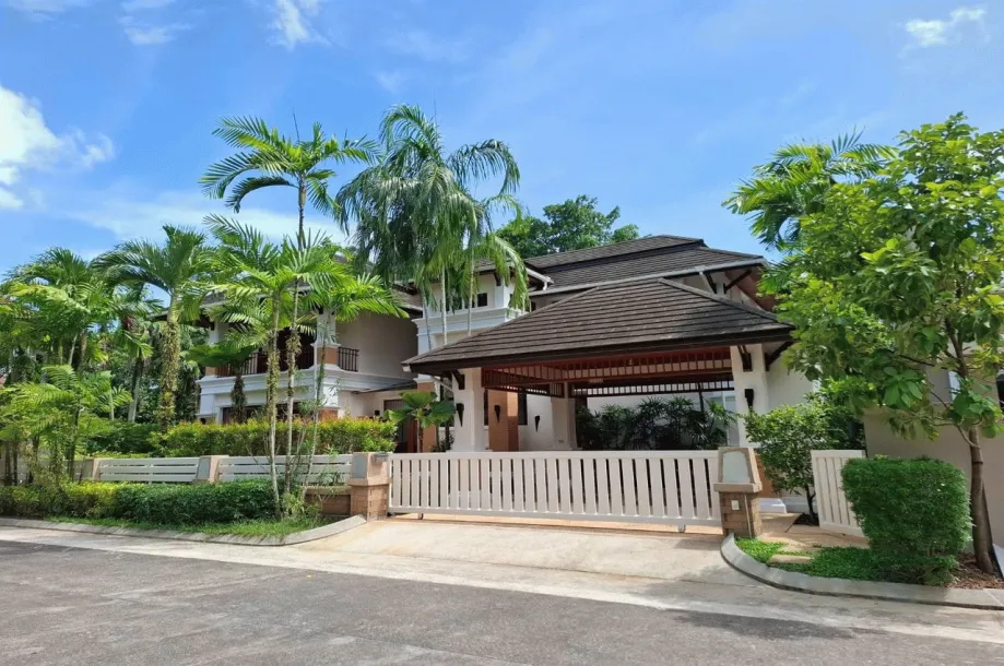 Villa en Alquiler Lujo 4 Dormitorios 6 Baños con piscinas en Phuket Boat Lagoon