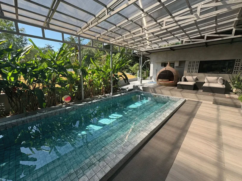 Luxuriöse 4-Zimmer-Villa mit Heimbüro & Hausangestellten in Kata-Karon Hills