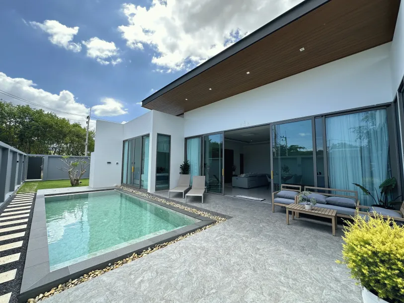 🏡 Villa privée moderne avec 3 chambres, 3 salles de bain et piscine à louer à Thalang