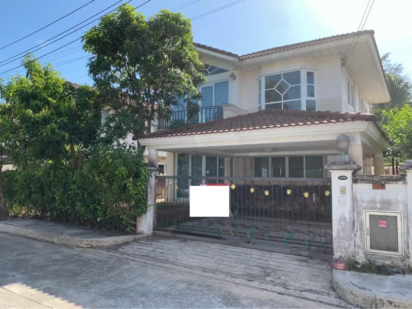 Casa con 3 Camere da Letto in Affitto Vicino a Robinson Thalang - Completamente Arredata