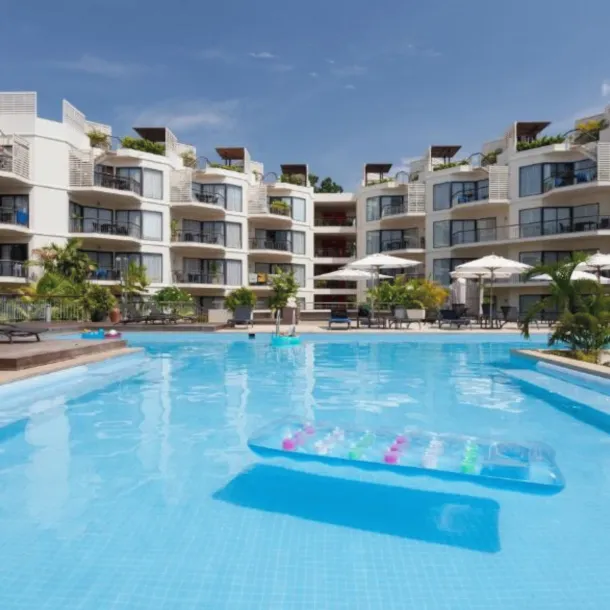 Resort-Stil-Wohnung 2 Schlafzimmer 2 Bäder mit Blick auf Grünflächen & Pool zur Miete in Nai Yang Beach