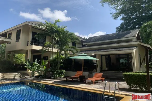 Rawai'de Satılık 2.390 m² Araziye Sahip Lüks Beş Yatak Odalı Havuzlu Villa