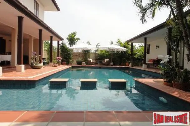 Nouveau Développement de Luxe de 5 Villas Privées Exécutives à Hua Hin