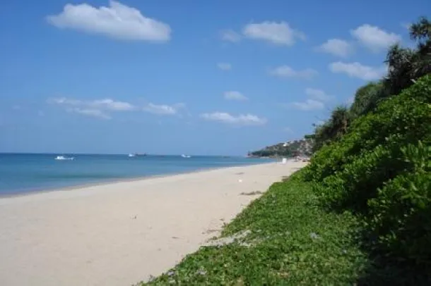 Seu Próprio Beach - Lote de Terreno Inclinado e de Frente para o Mar com 83 Rai, Koh Lanta Krabi