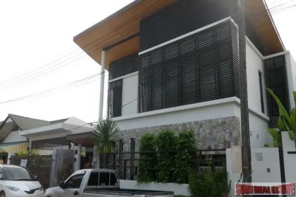 Casa de Três Quartos com Piscina Privada em Localização Tranquila na By Pass Road à Venda