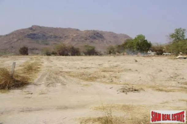 Plot of Land Near Golf Course for sale ready to be build on.