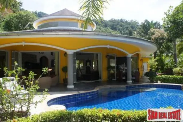 Impressionante Villa Tropical-Moderna con Piscina e Due Camere da Letto a Kathu