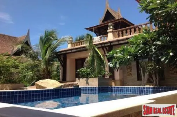 Elegante villa com piscina de estilo tailandês e três quartos em Bophut