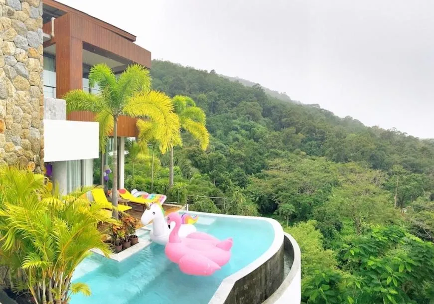 Sea View Elegant and Spacious Five-Bedroom House for Sale in Bang Tao