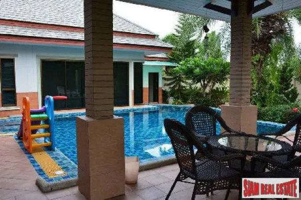 Vente Chaude ! Belle Grande Maison Familiale avec Grande Villa Piscine Privée