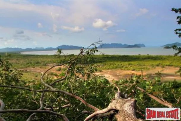 7 Rai di Terreno con Vista Mare sulla Costa Orientale di Koh Lanta