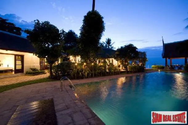 Lujosa Villa Moderna de Playa Estilo Tailandés en Bang Rak