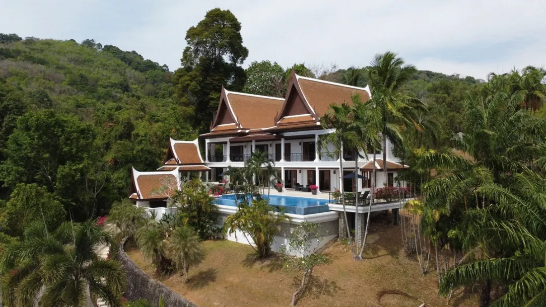 Vachuda Hills - Layan'da Satılık Lüks Tayland Tarzı Deniz Manzaralı Villa