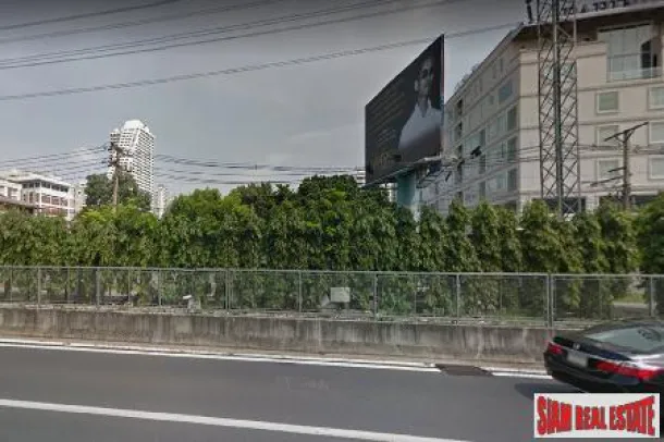 Parcela de terreno residencial o comercial con frente a la carretera en Sukhumvit Soi 2