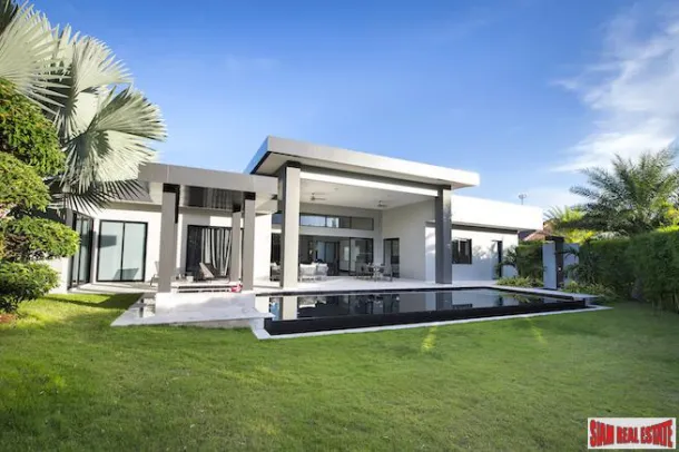 Außergewöhnliche Luxus-Poolvilla neben dem Black Mountain Golfplatz in Hua Hin