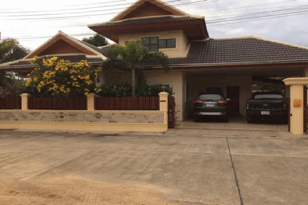 Heißer Verkauf! Schönes Haus mit 3 Schlafzimmern und 2 Bädern in East Pattaya