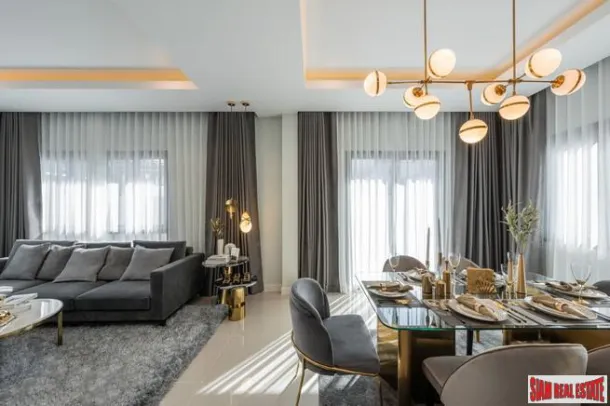 New Charms of Living Spiegelbild des einzigartigen modernen Lebensstils in East Pattaya